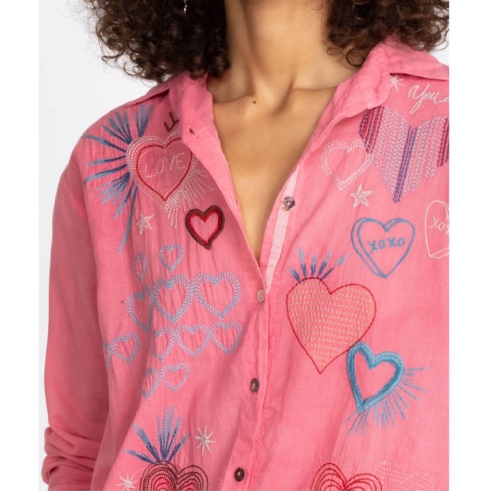 Johnny Was workshop Pink Embroidered Heart Button-Up Top size small - Picture 3 of 9